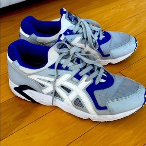 \\ Men’s ASICS Gel Sneakers